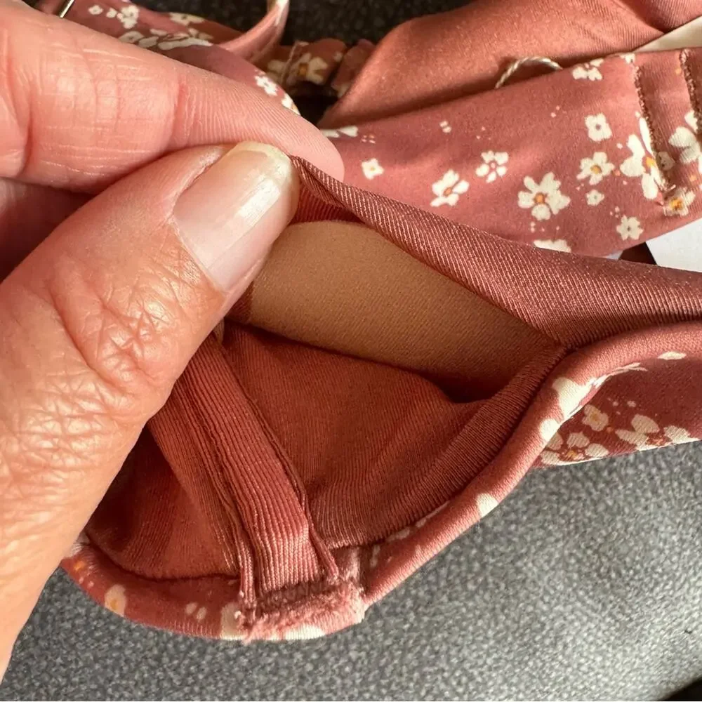 Andie Swim The Bora Bora Convertible Bikini Top In Ditzy Floral Rose Size M NEW - Picture 8 of 14